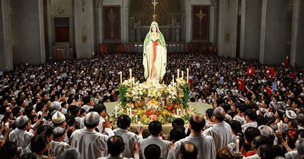 A reverent Marian Congress in Saigon with Cardinal Agagianian presiding as papal legate, reflecting the pious yet politically charged event described in the 1959 letter Exeunte Iubilari.