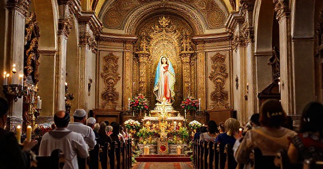 Nuestra Señora de la Soledad: A Historic Shrine Elevated to a Minor Basilica A reverent depiction of the historic Shrine of Nuestra Señora de la Soledad in Oaxaca, Mexico, elevated to a Minor Basilica, showcasing traditional Catholic devotion and Marian piety.